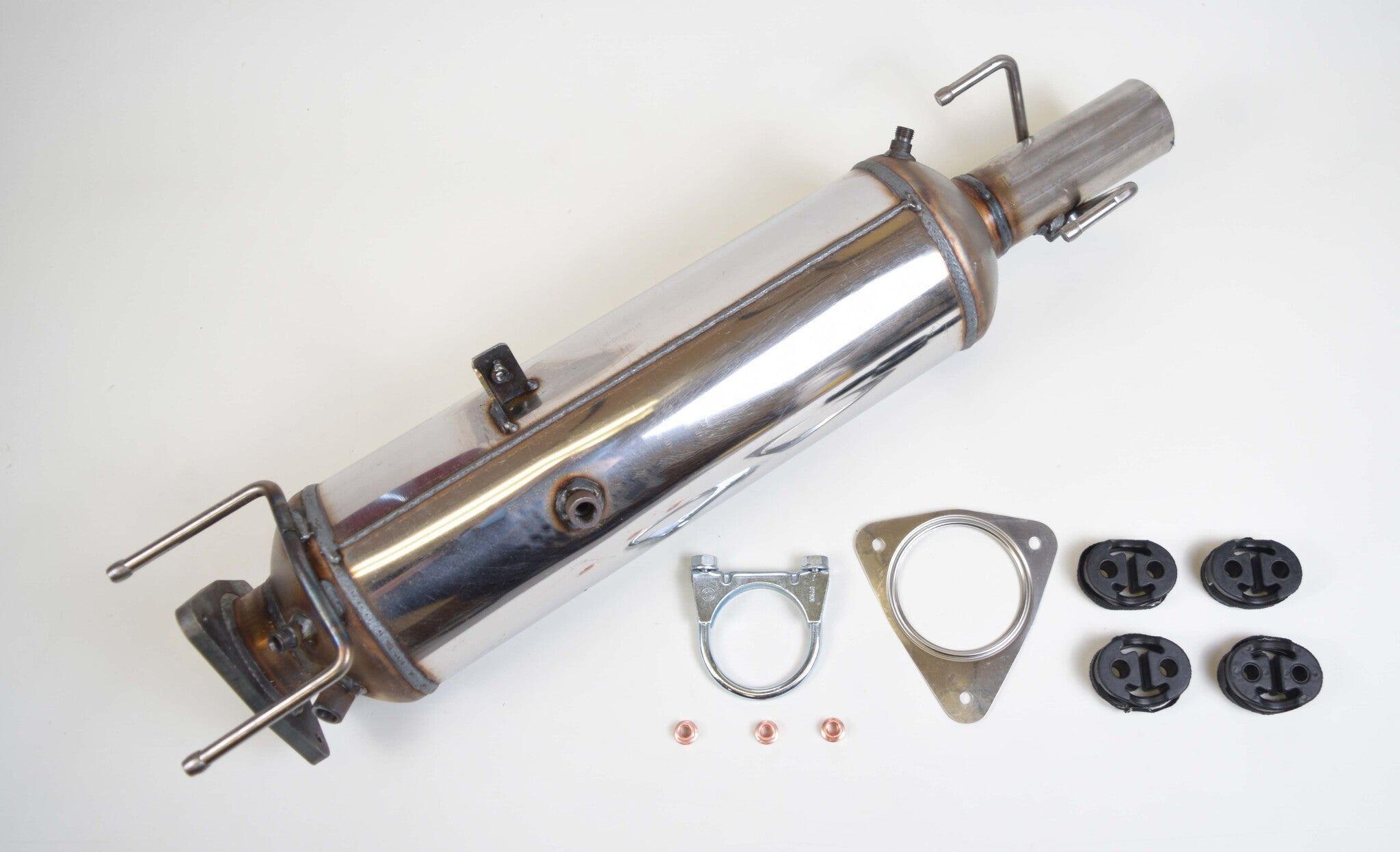 DPF825